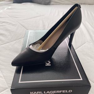 Karl Lagerfeld pump